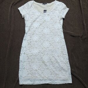 Tiana B. Lace size small dress